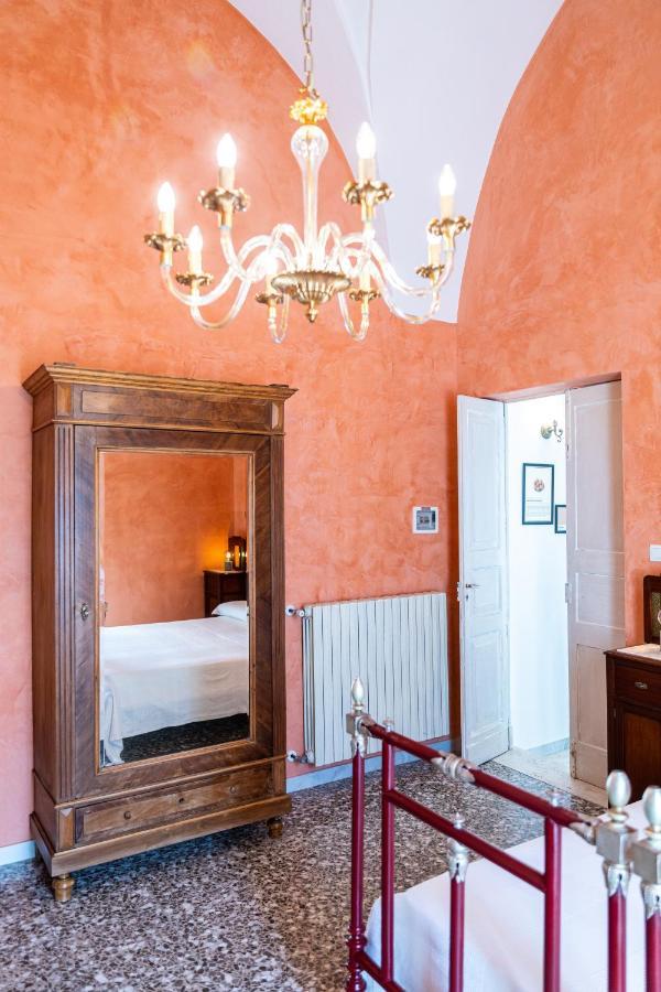 Palazzo Dante Bed & Breakfast Alliste Exterior photo